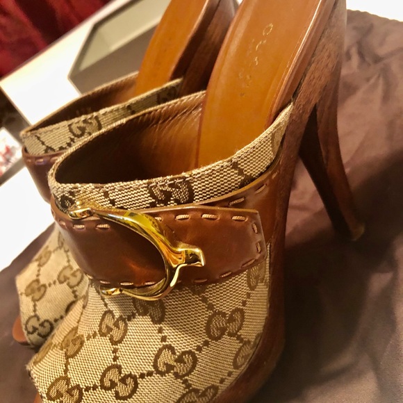 Gucci sandals - Picture 1 of 8